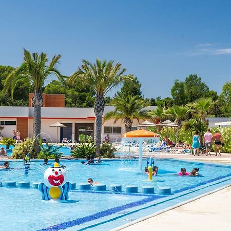 فندق Camping L'Oasis Et California Le Barcarès المظهر الخارجي الصورة